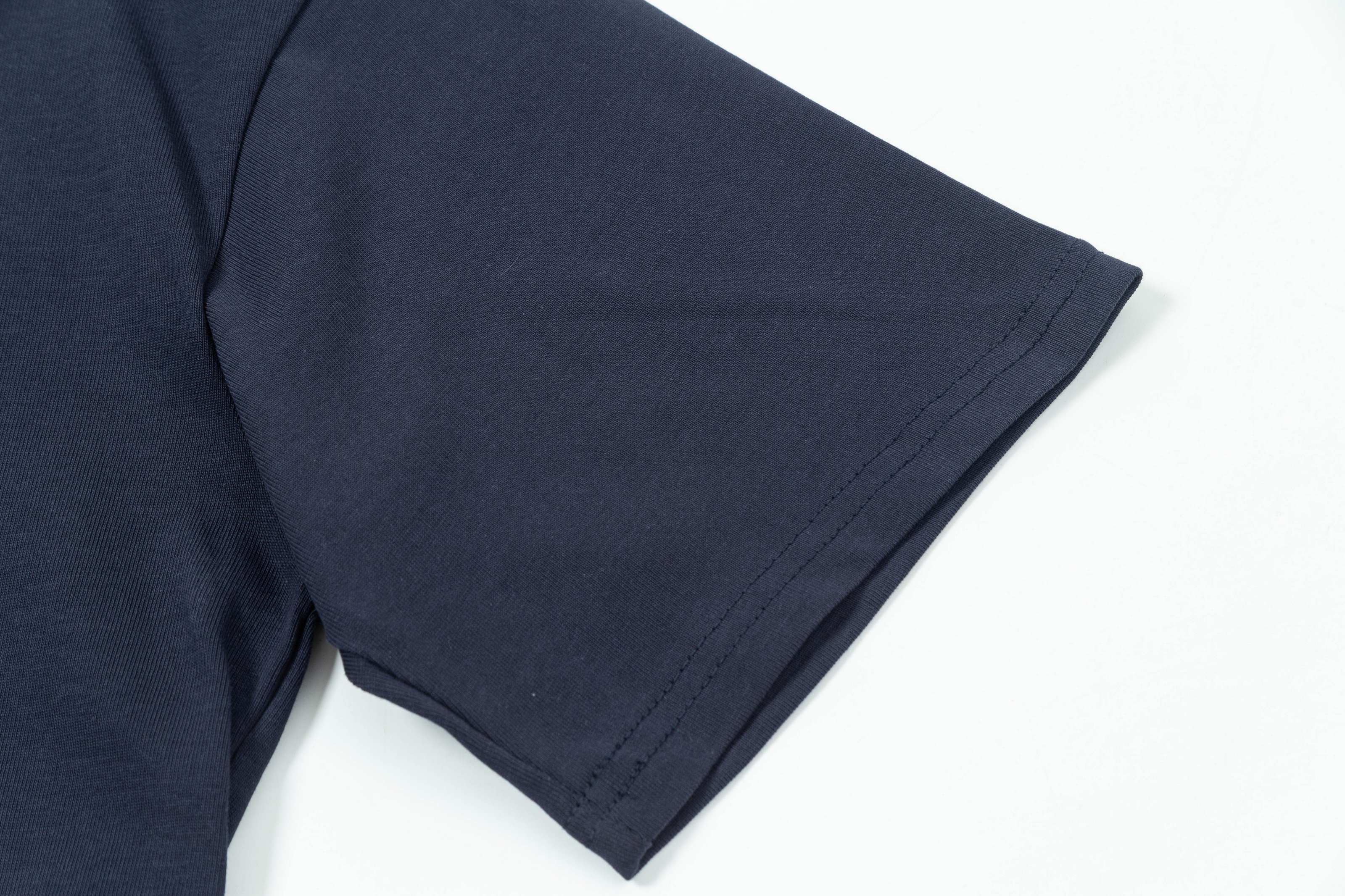 Simple embroidered cotton T-shirt