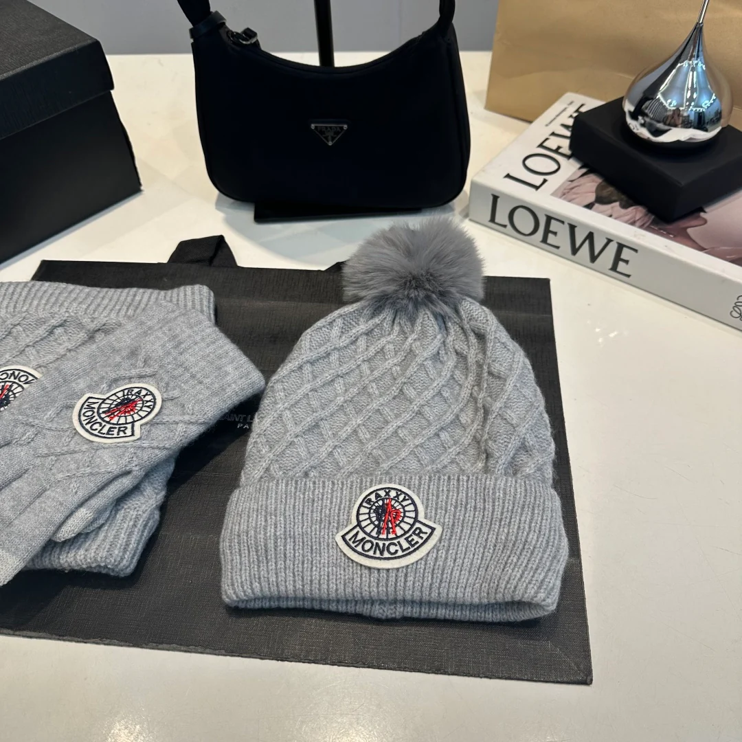 Embroidery knitted scarf hat gloves set