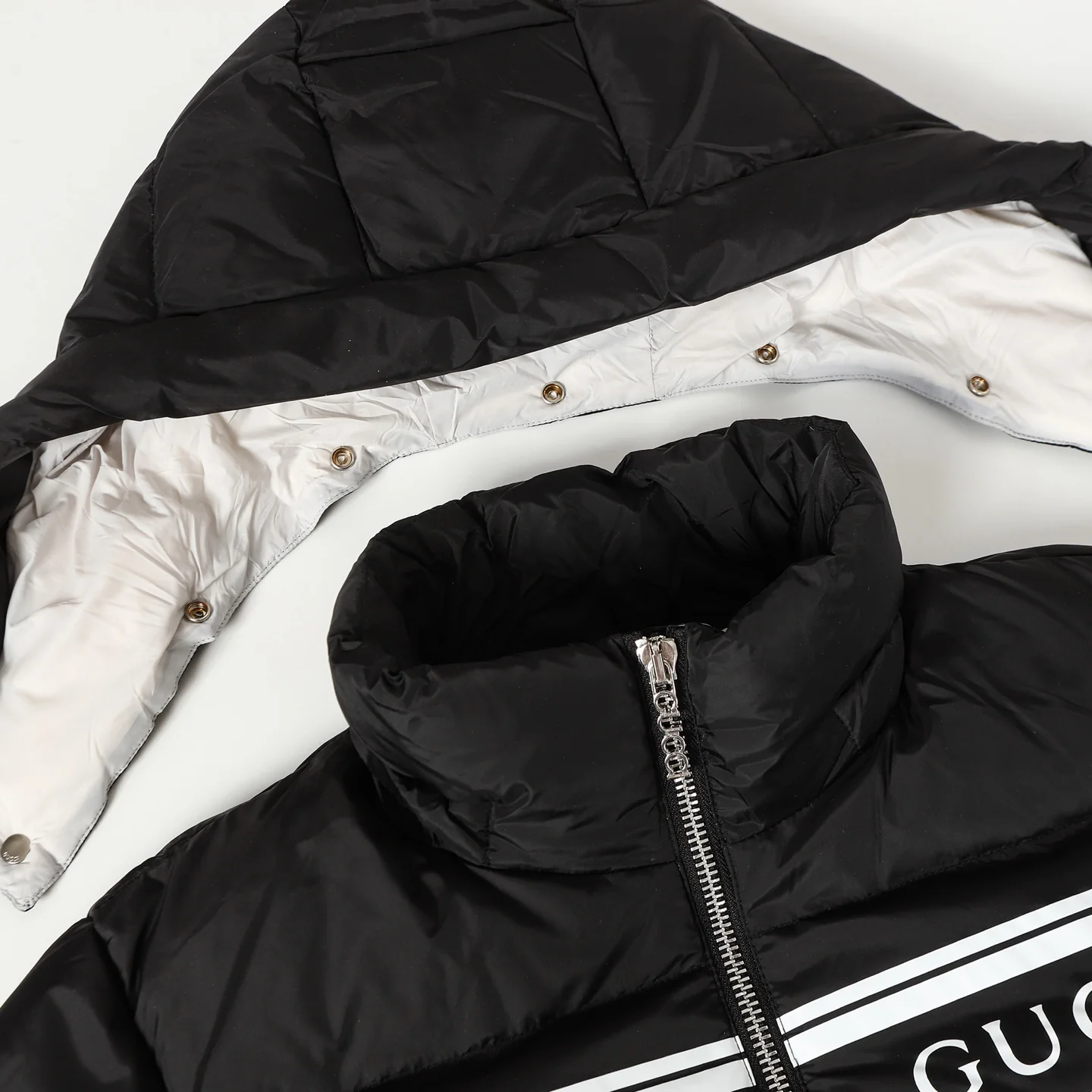 Detachable hooded down jacket