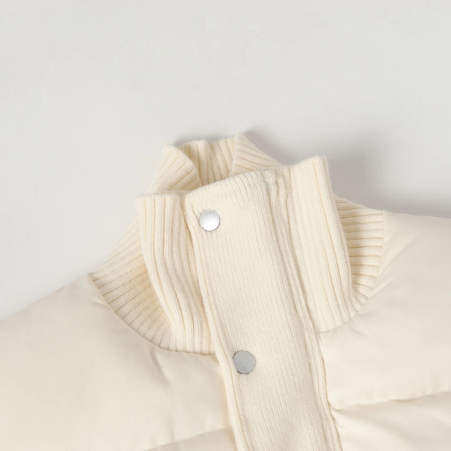 Knitted stand collar down jacket