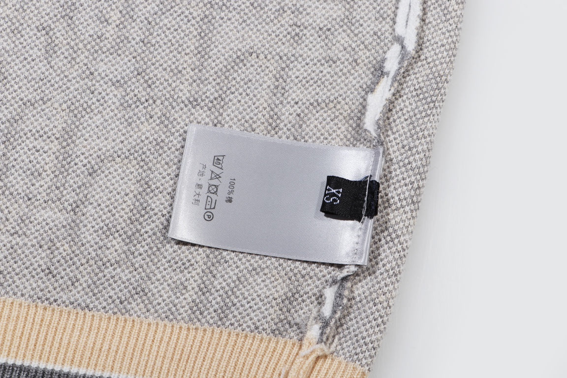 Knitted cashmere sweatshirt