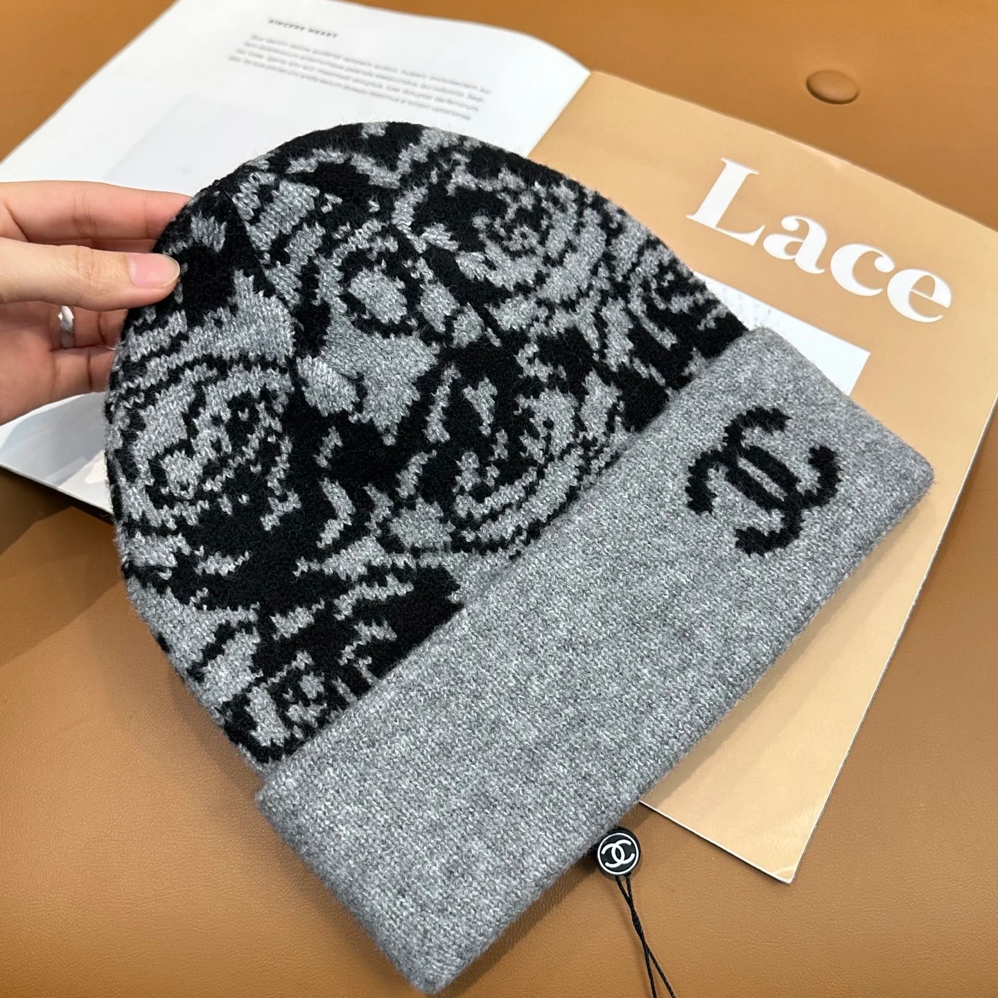 Camellia jacquard cashmere knitted  beanie