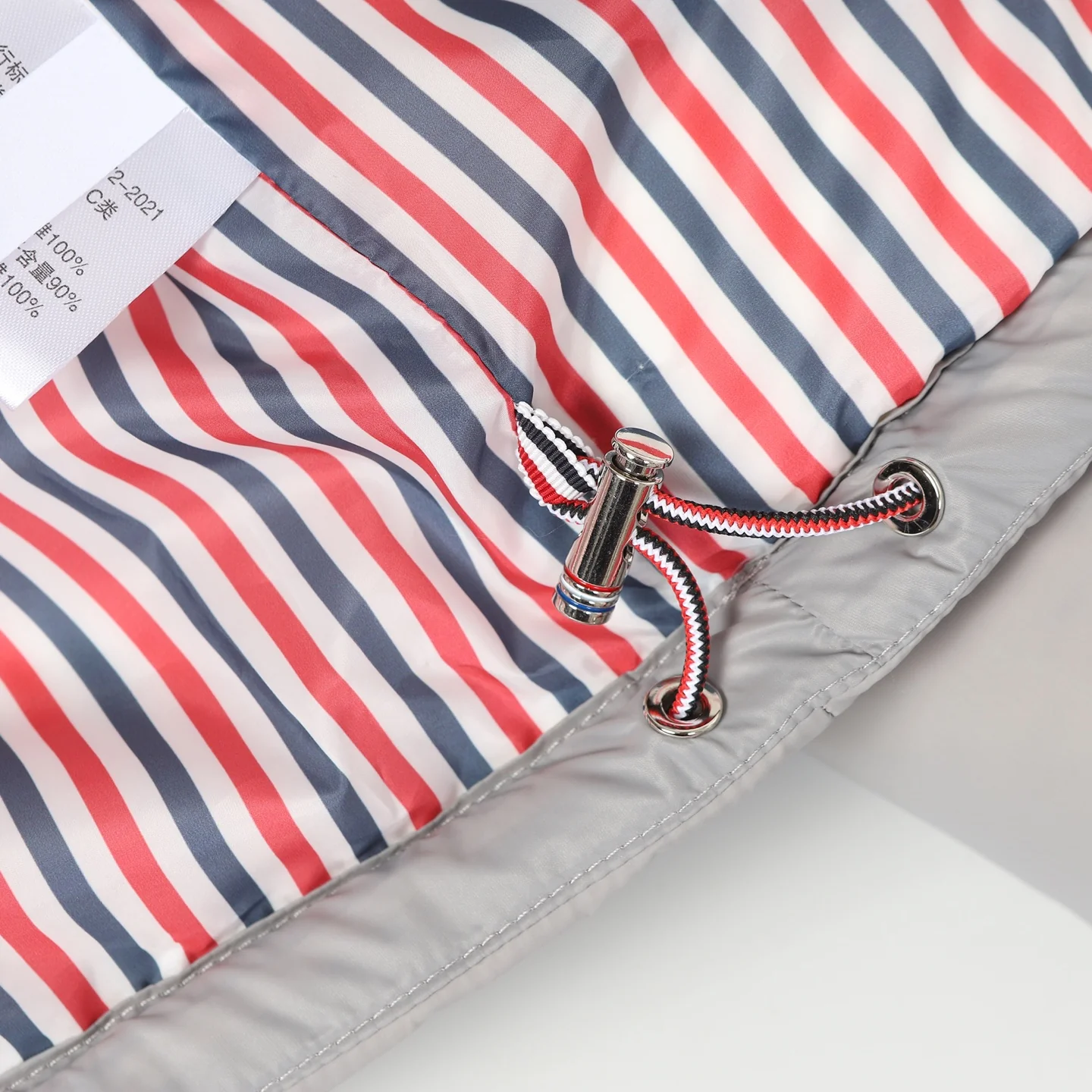 Web hooded down jacket