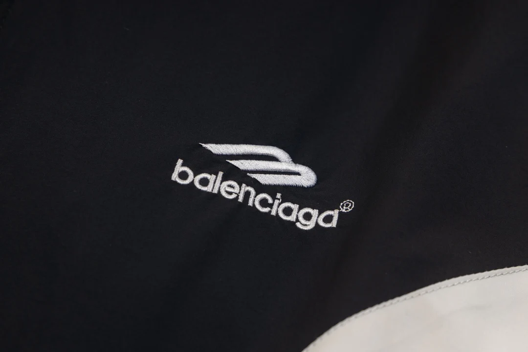 Waterproof nylon jacket