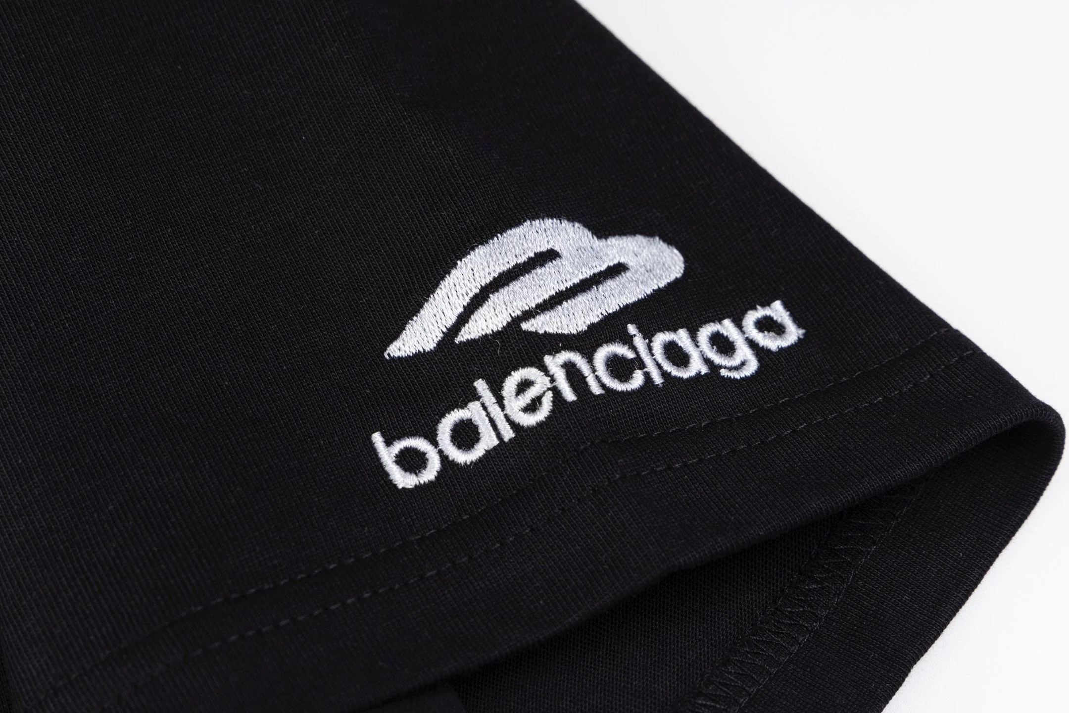 Embroidered crew neck cotton T-shirt