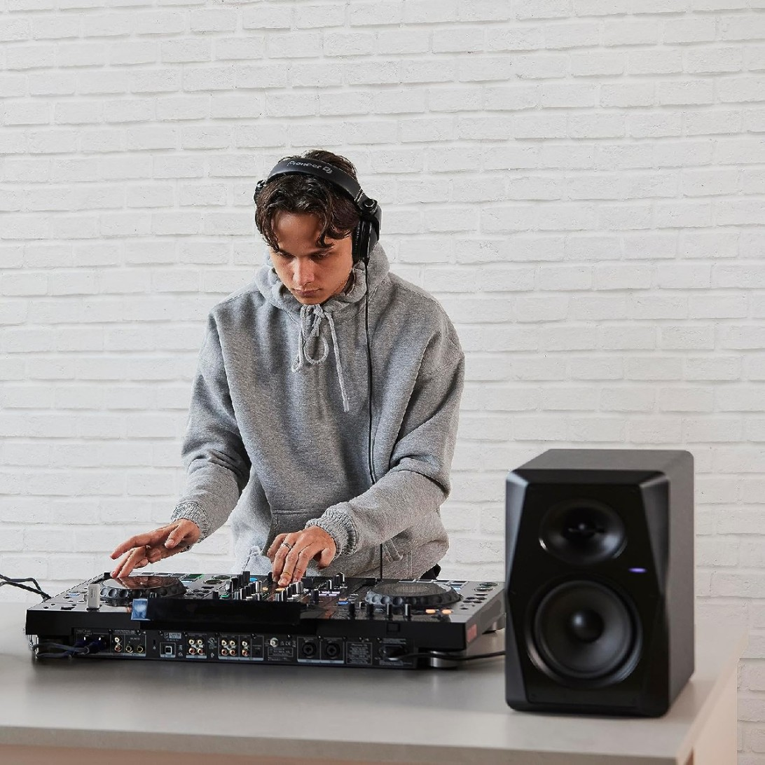 Pioneer DJ XDJ-RX3 All-In-One DJ Controller