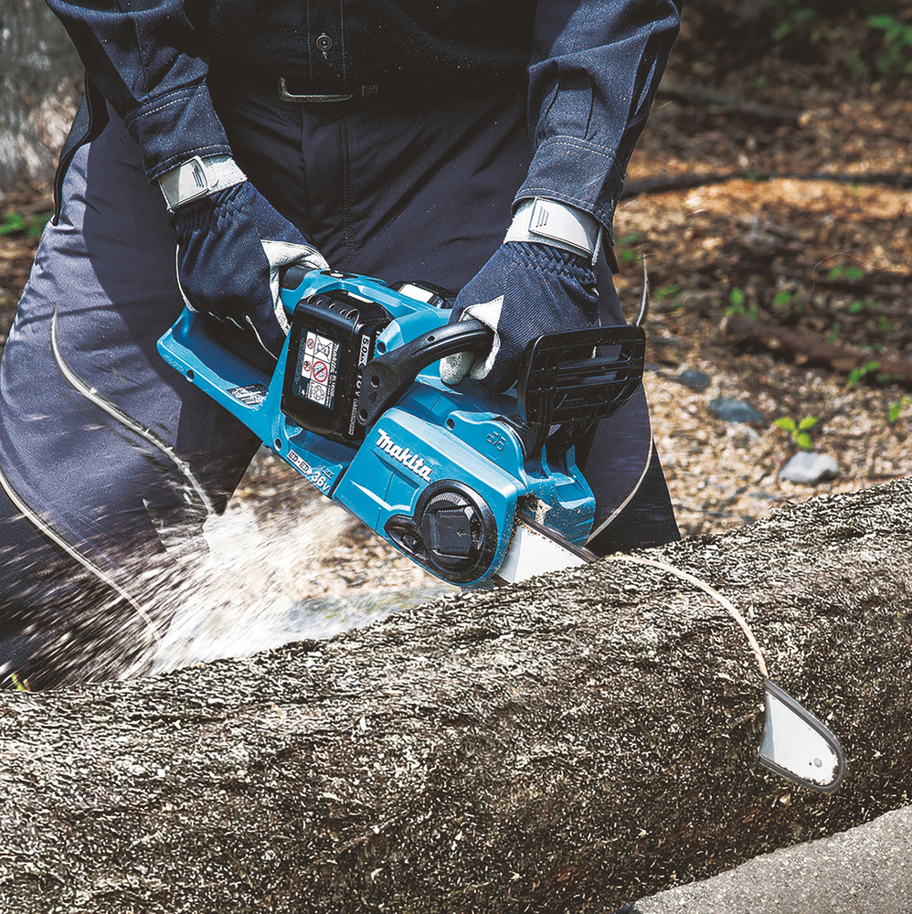 Makita Chainsaw LXT ®DUC353