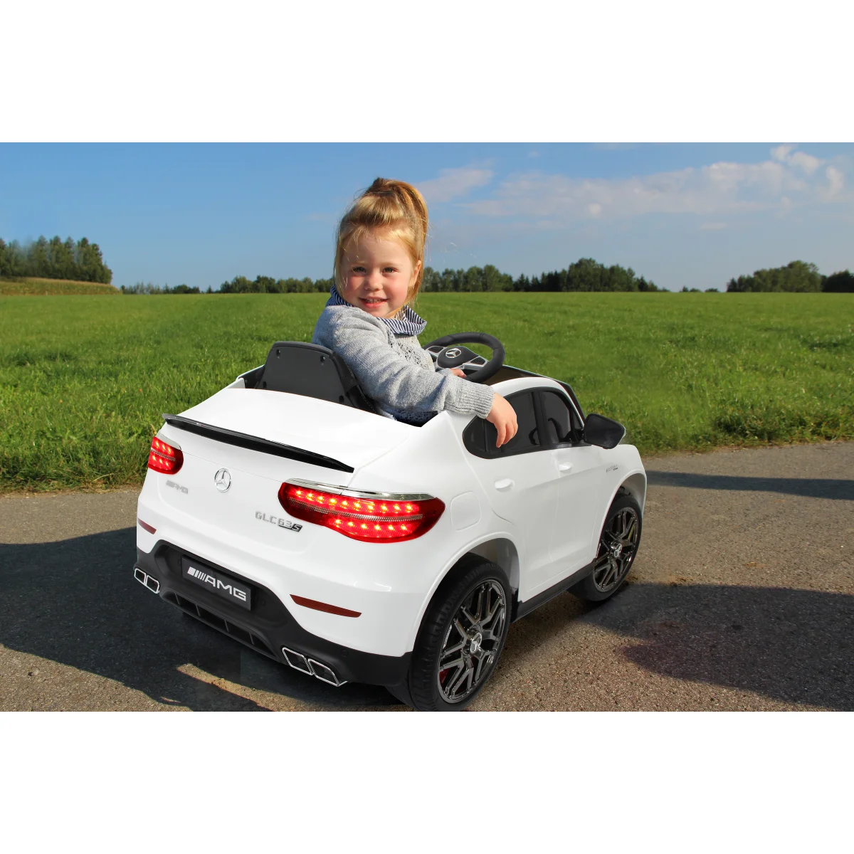 Ride-on Mercedes-benz Amg Glc 63 S Coupé Blanc JAMARA