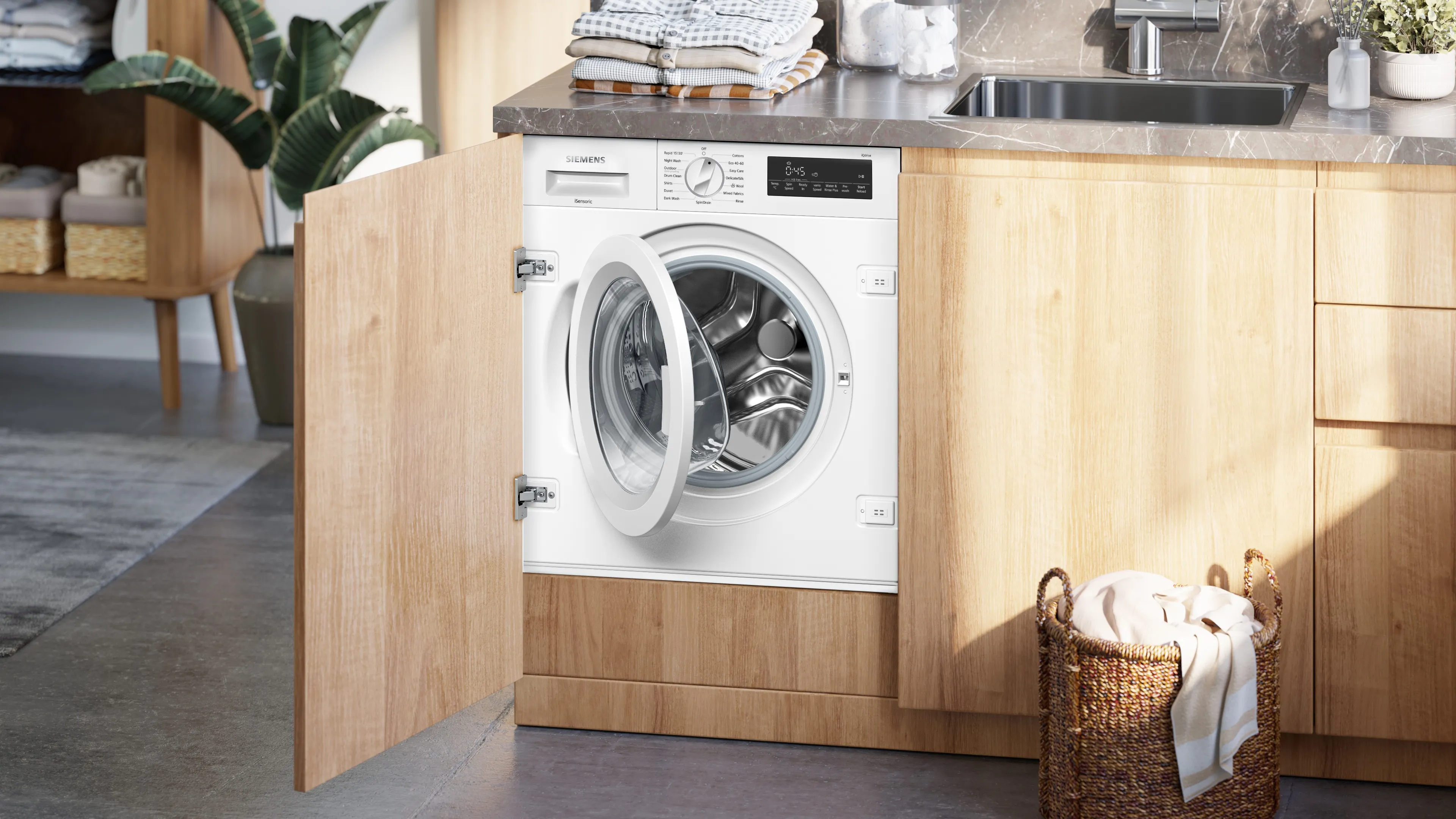 SIEMENS WI14W502GB IQ700 Built-in washing machine 8 kg 1400 rpm