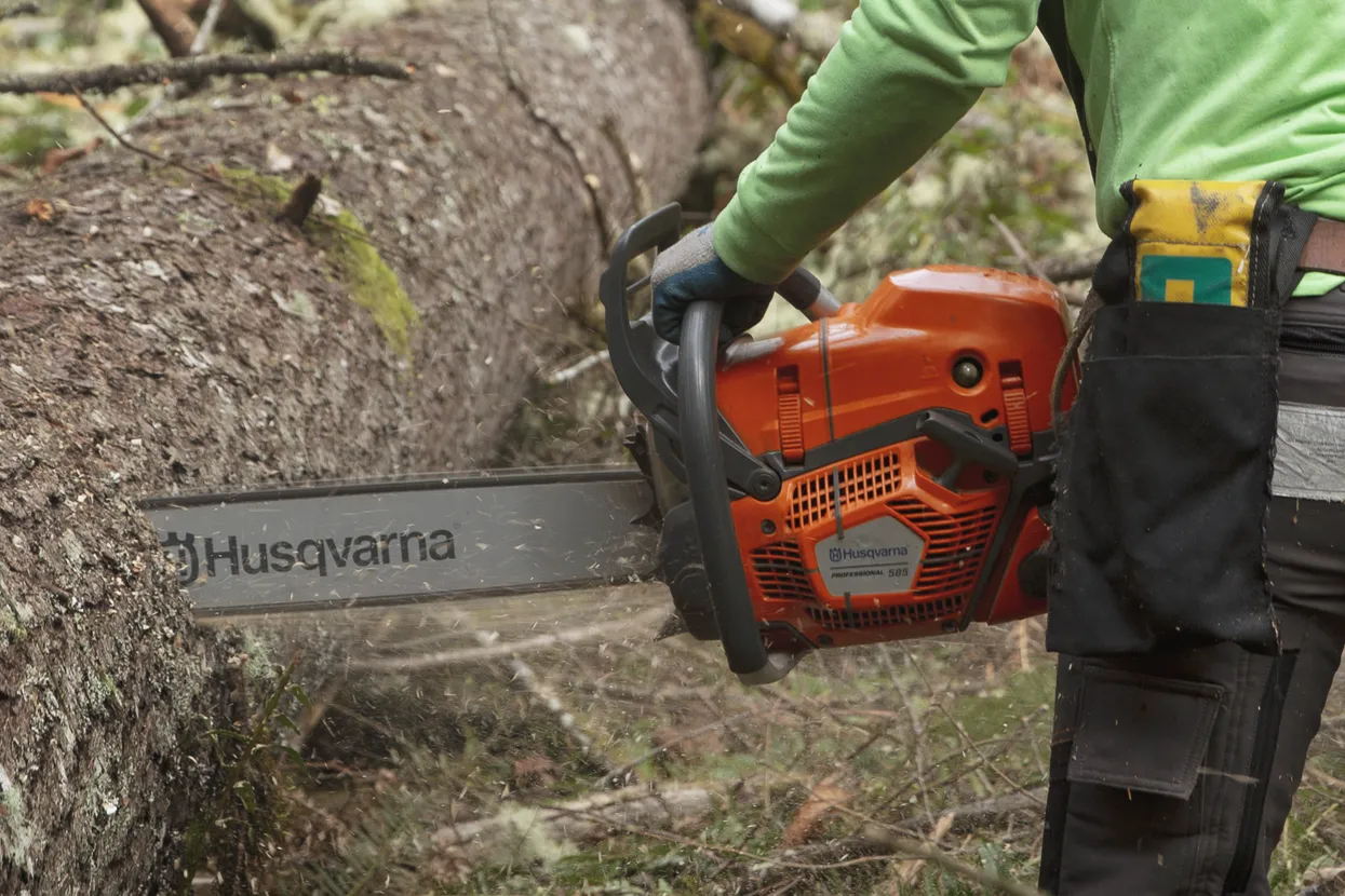 Husqvarna Chainsaws 585