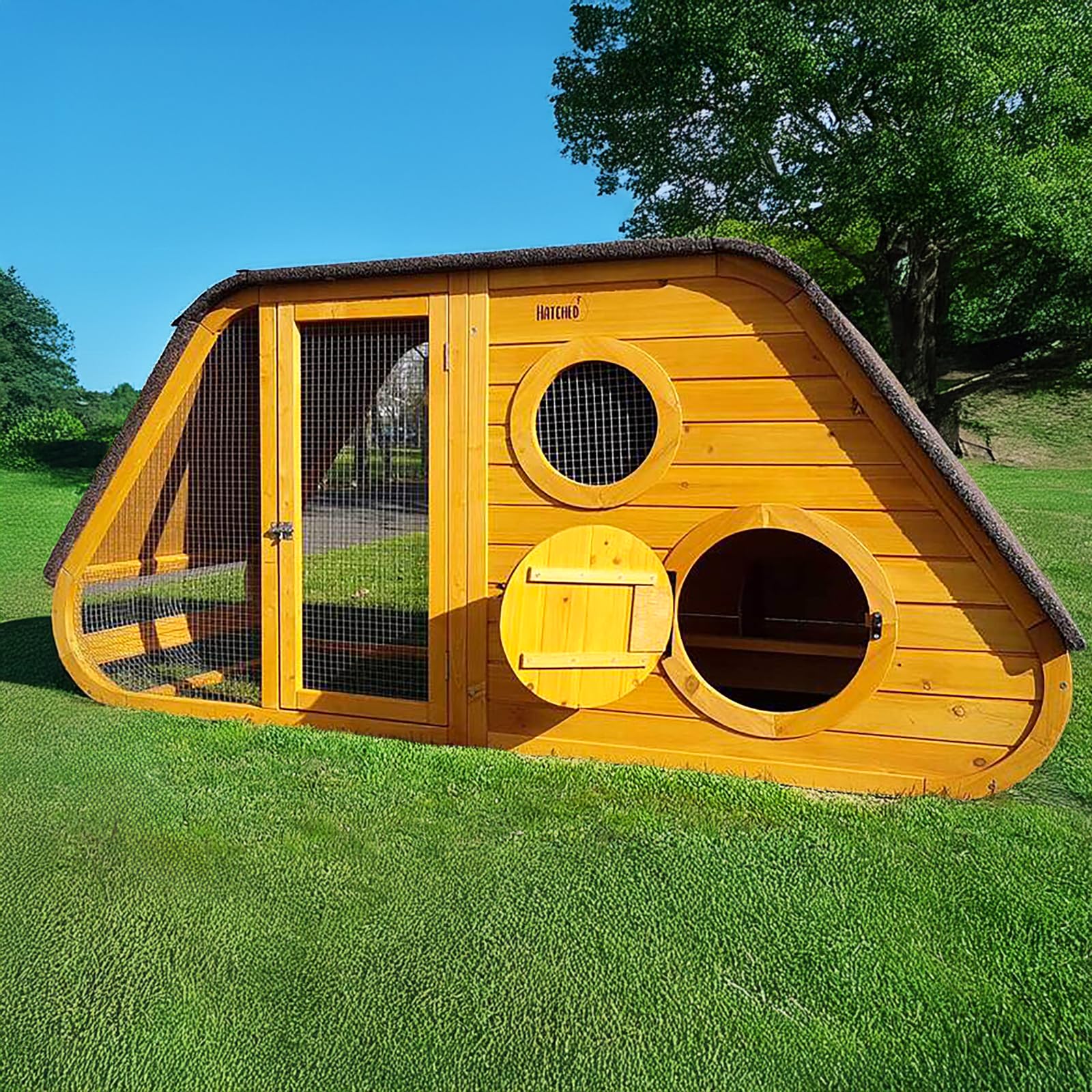 Cocoon ECO 1500 Chicken Coop + Cocoon Noah's Ark Chicken Coop