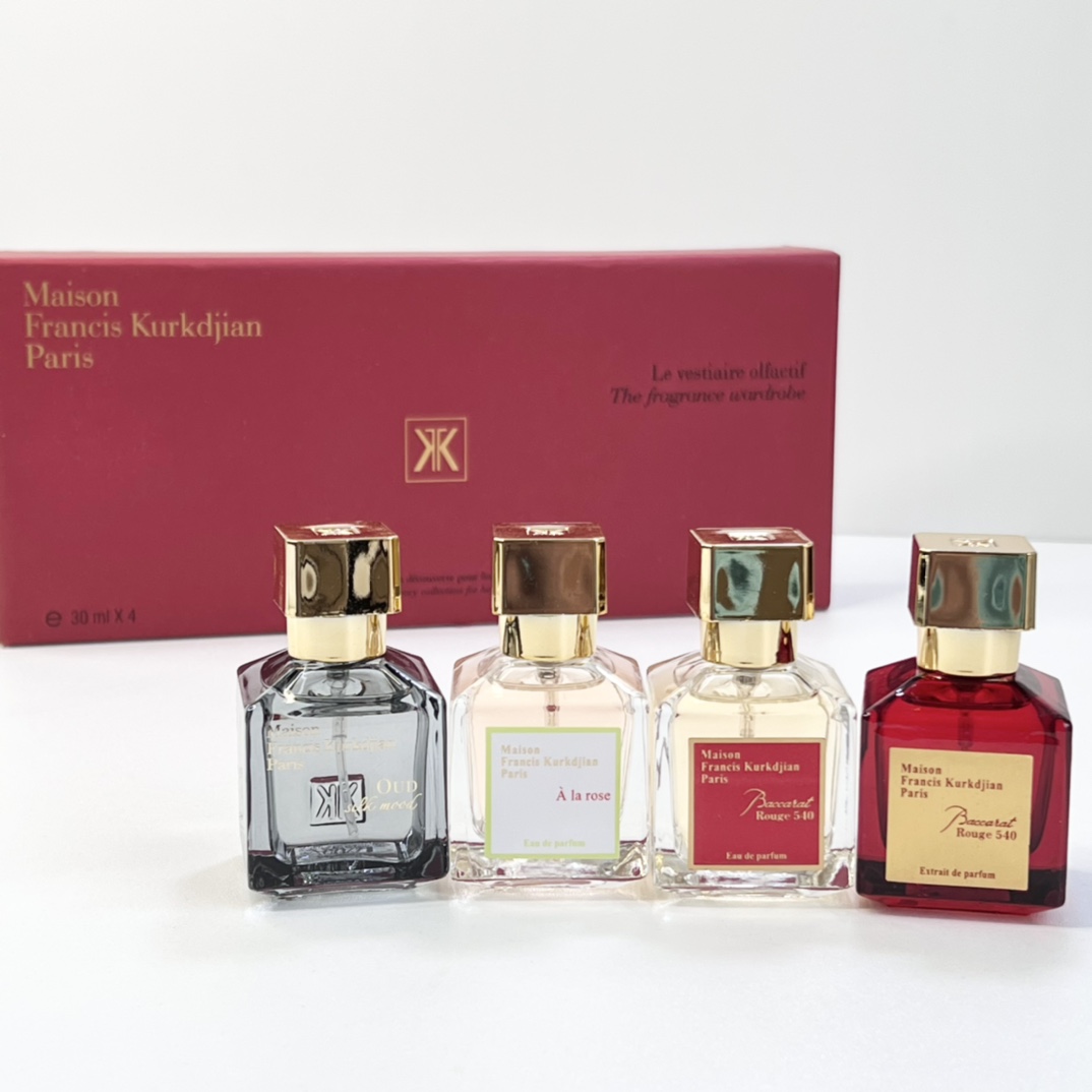 D109：Maison Francis Kurkdjian “The Fragrance Wardrobe” 4×30ml Set