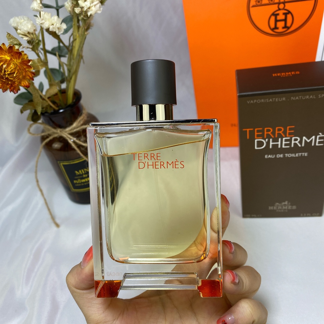 D094：Hermès Terre d’Hermès Eau de Toilette Spray 100ml
