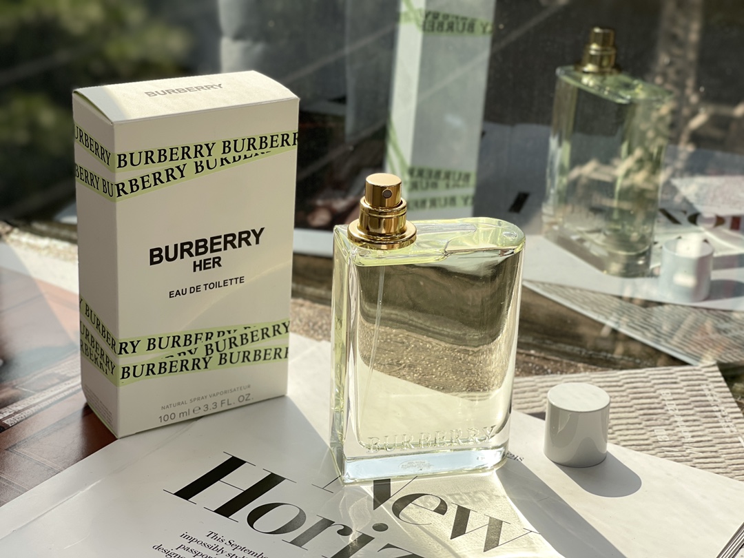D035：BURBERRY Her Eau de Toilette Spray 100ml