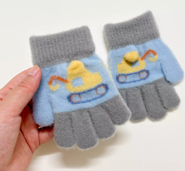Gloves for Children Aged 1-3 Years Old in Blind Boxes 1