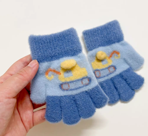 Gloves for Children Aged 1-3 Years Old in Blind Boxes 1