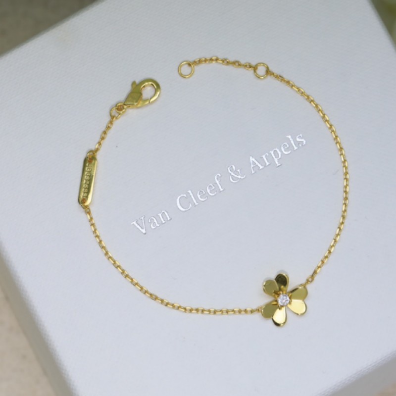 Van Cleef & Arpels Jewelry