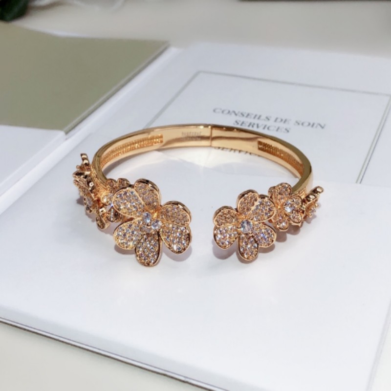 Van Cleef & Arpels Jewelry