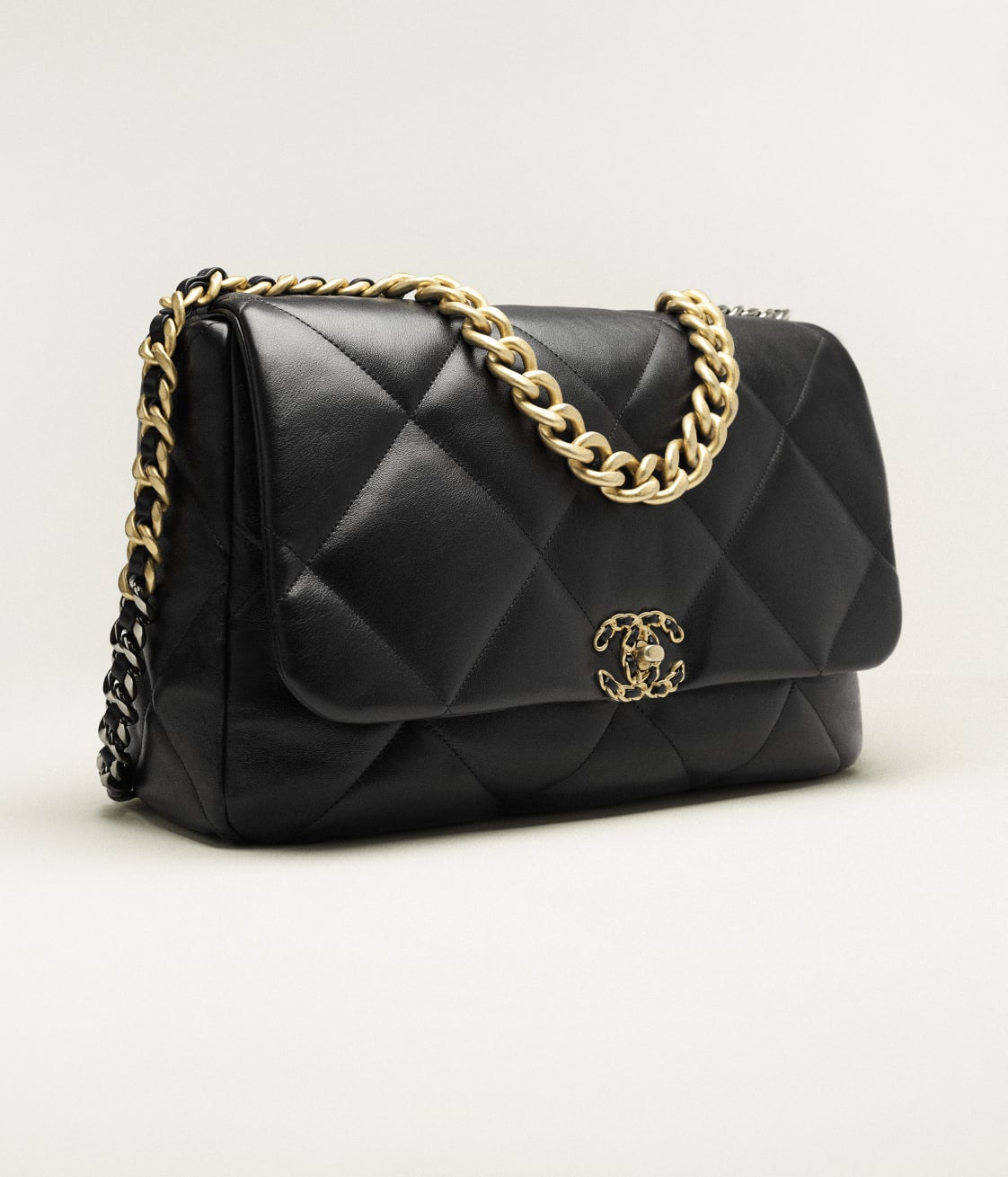 CHANEL 19 MAXI HANDBAG