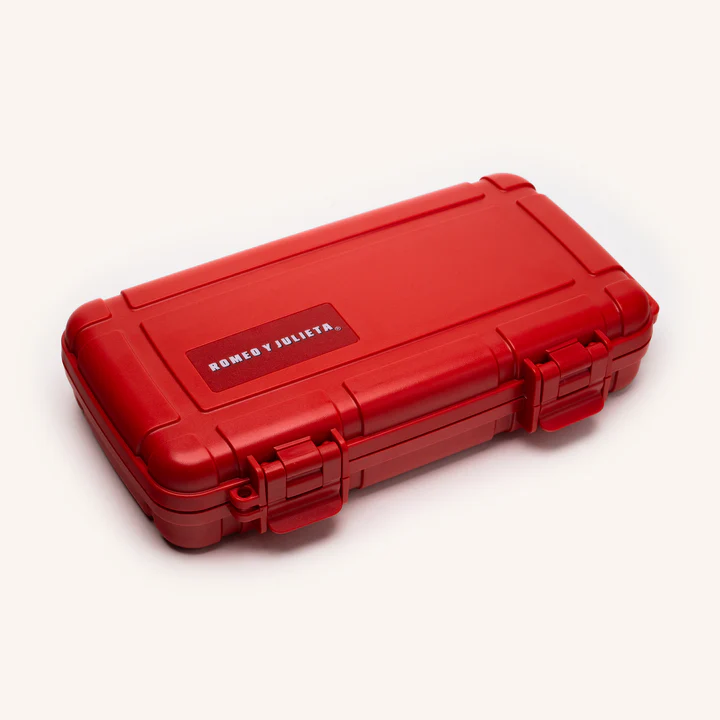 Romeo y Julieta Red Travel Case for 5 Cigars