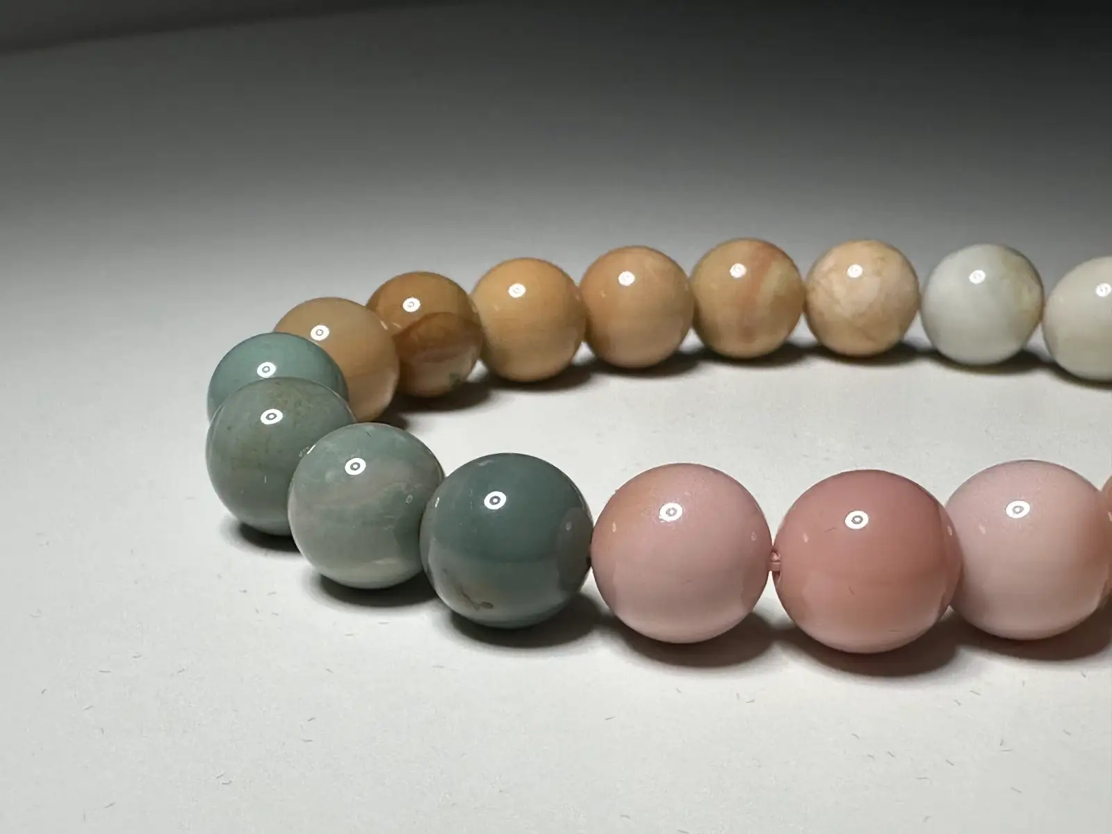 Alashan Agate Bracelet - AG00002 - 10.2mm