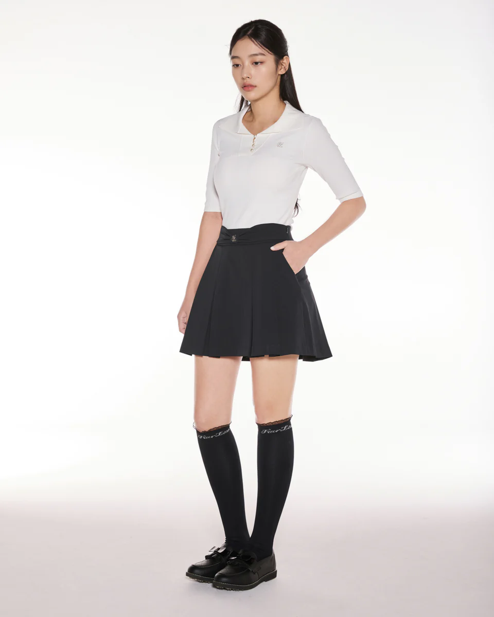 Front Ribbon Belt Wide Pleated Skirt (Black)