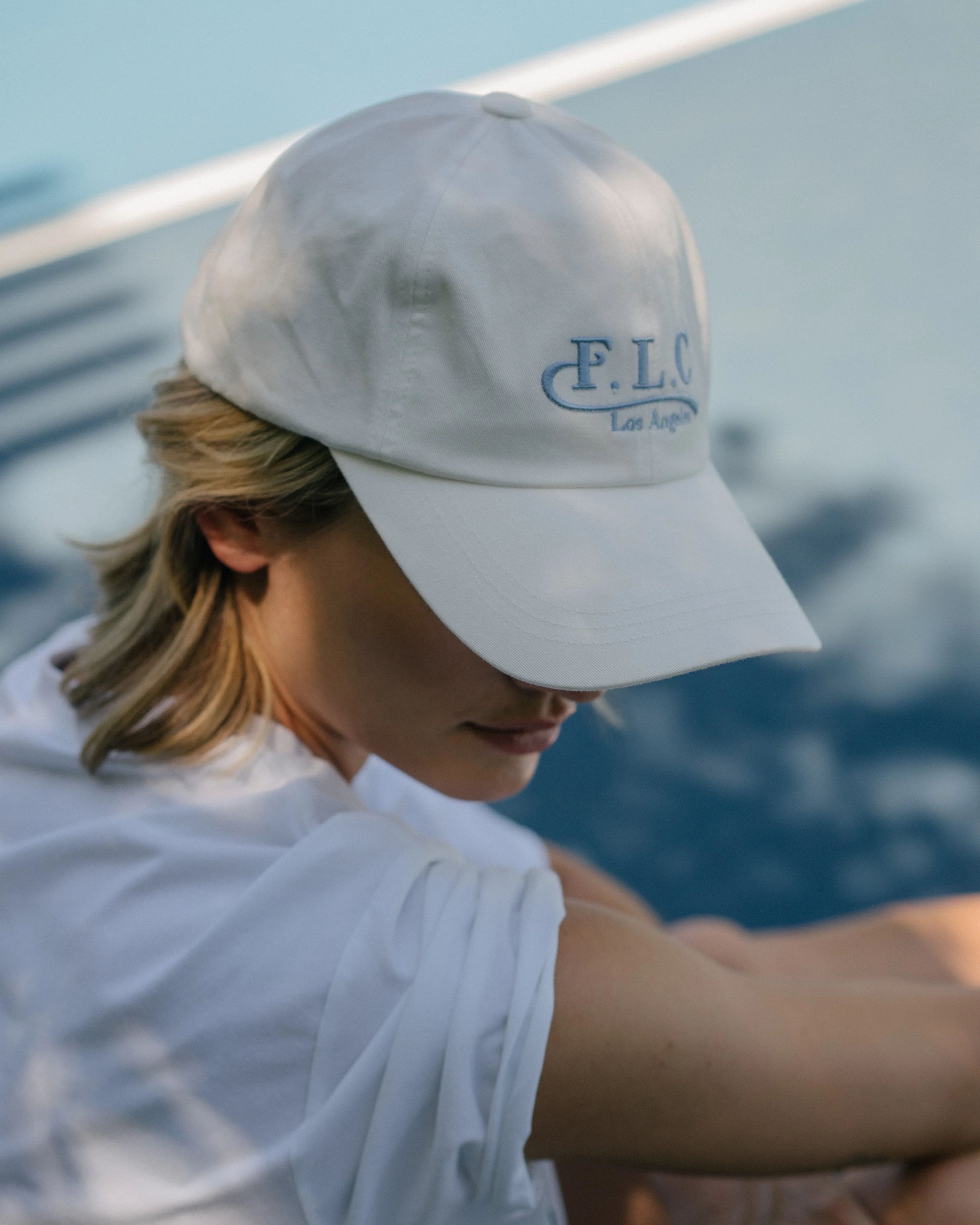 [FLC] FLC ESSENTIAL CAP (White)