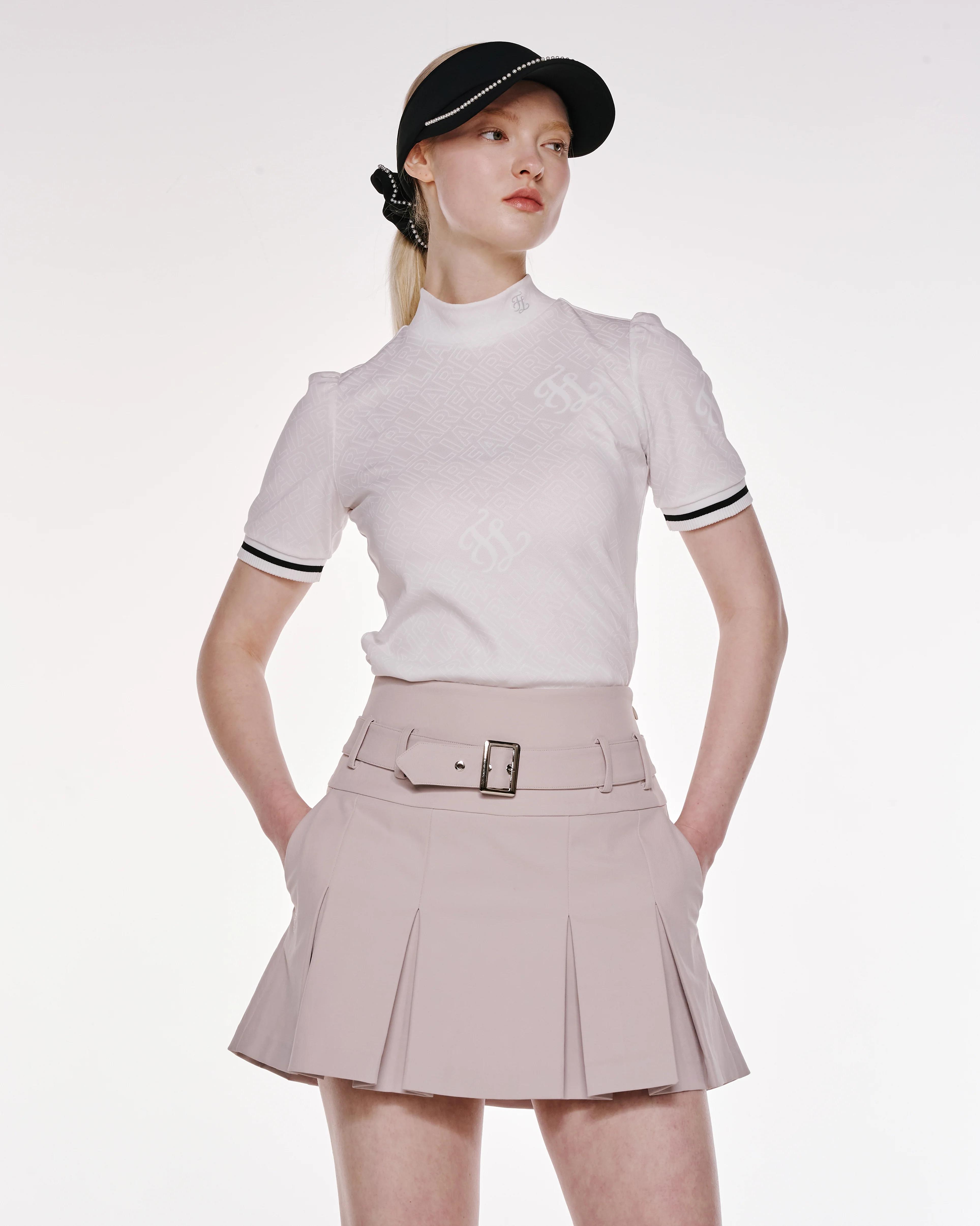 Belt pleated skirt (Beige)
